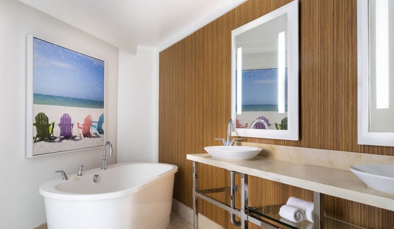 Premium Room Bathroom